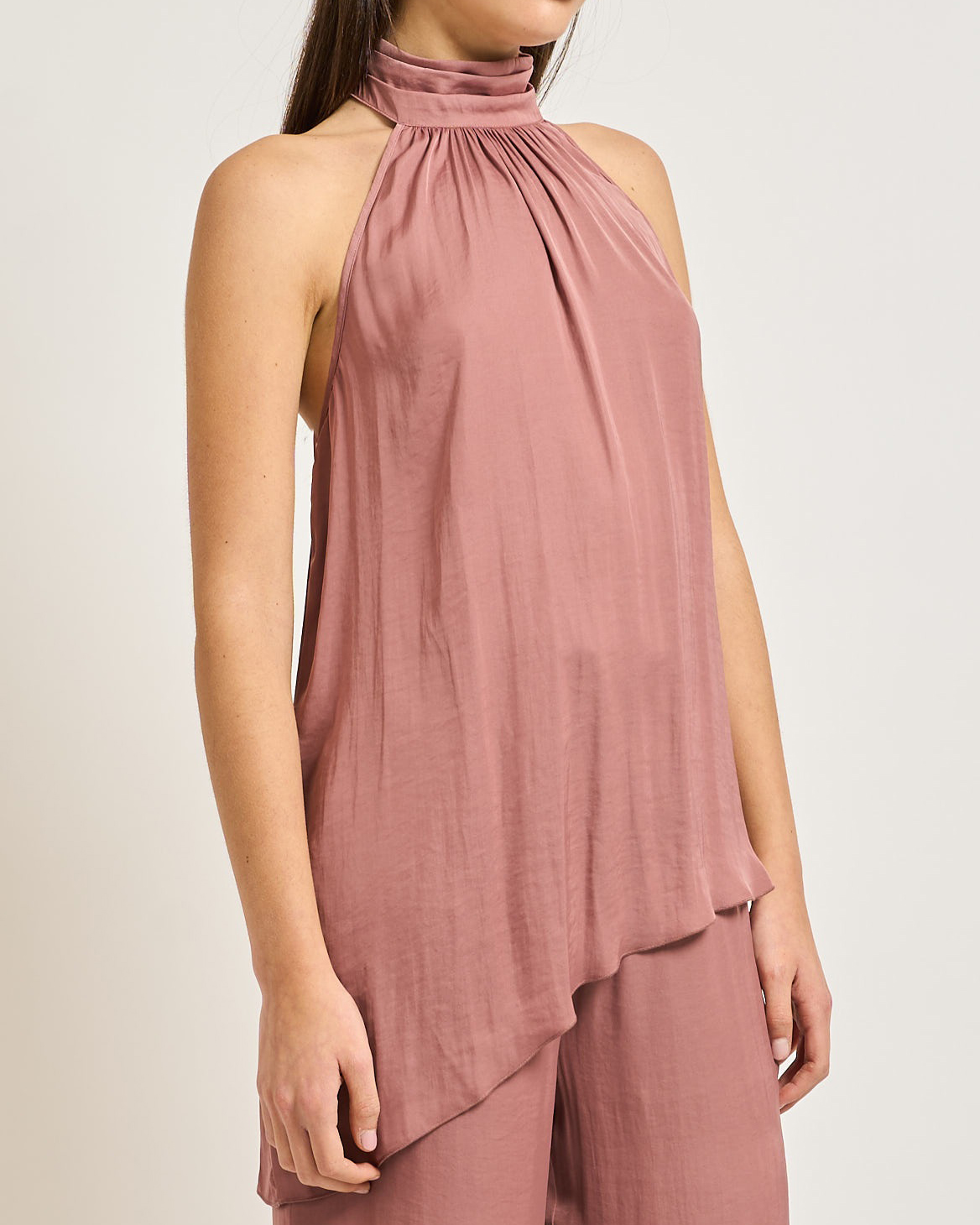 Top halter fluido