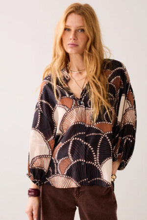 Blusa holgada con estampado