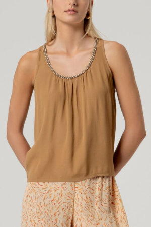 Top tirantes con fornitura