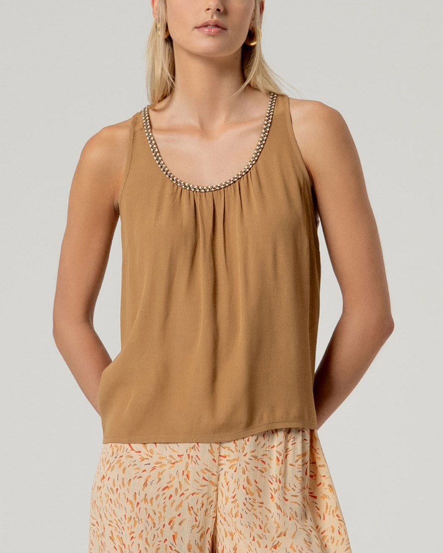 Top tirantes con fornitura