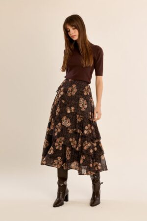 Falda larga con estampado y volantes